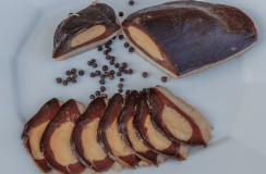 magret-de-canard-seche_fourre_foie_gras